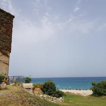 Seafront Historical In Calabria With Garden Barbecue Villa